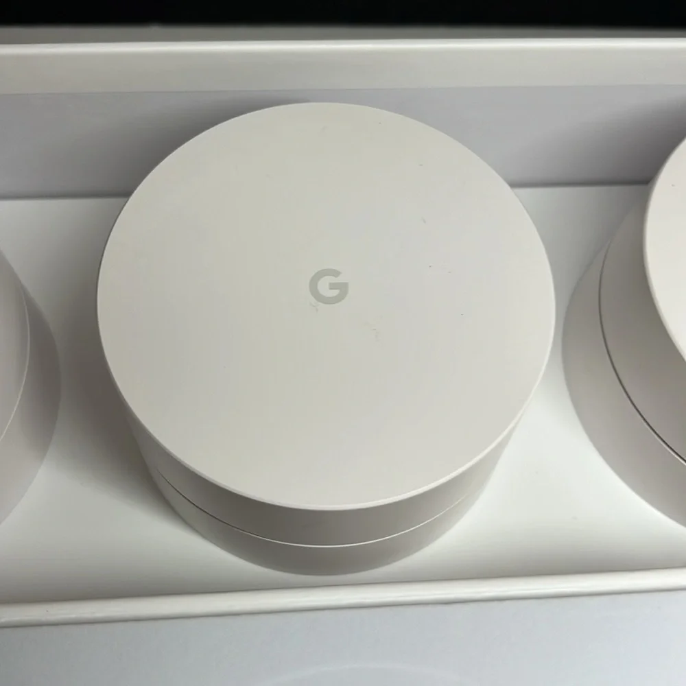 Google Nest Model AC-1304 Whole Home Wi-Fi Router set of 3 in White
